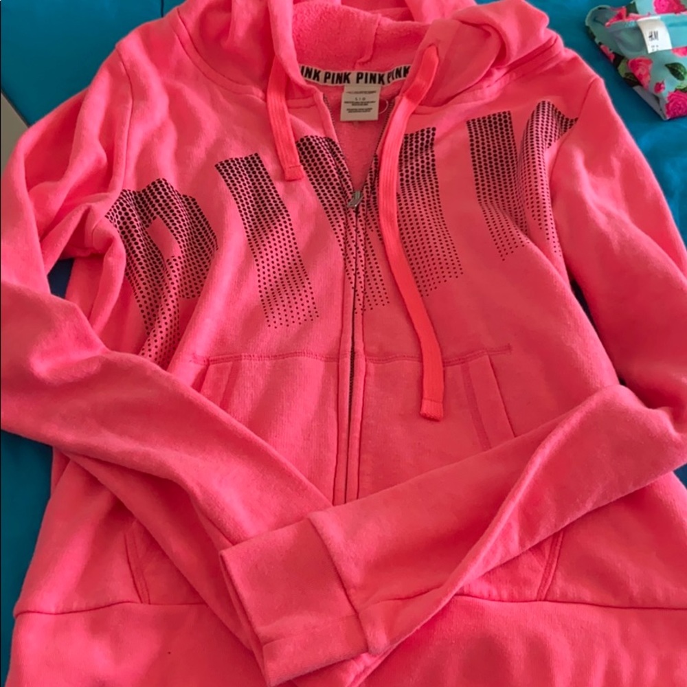 Pink VS sweatshirt